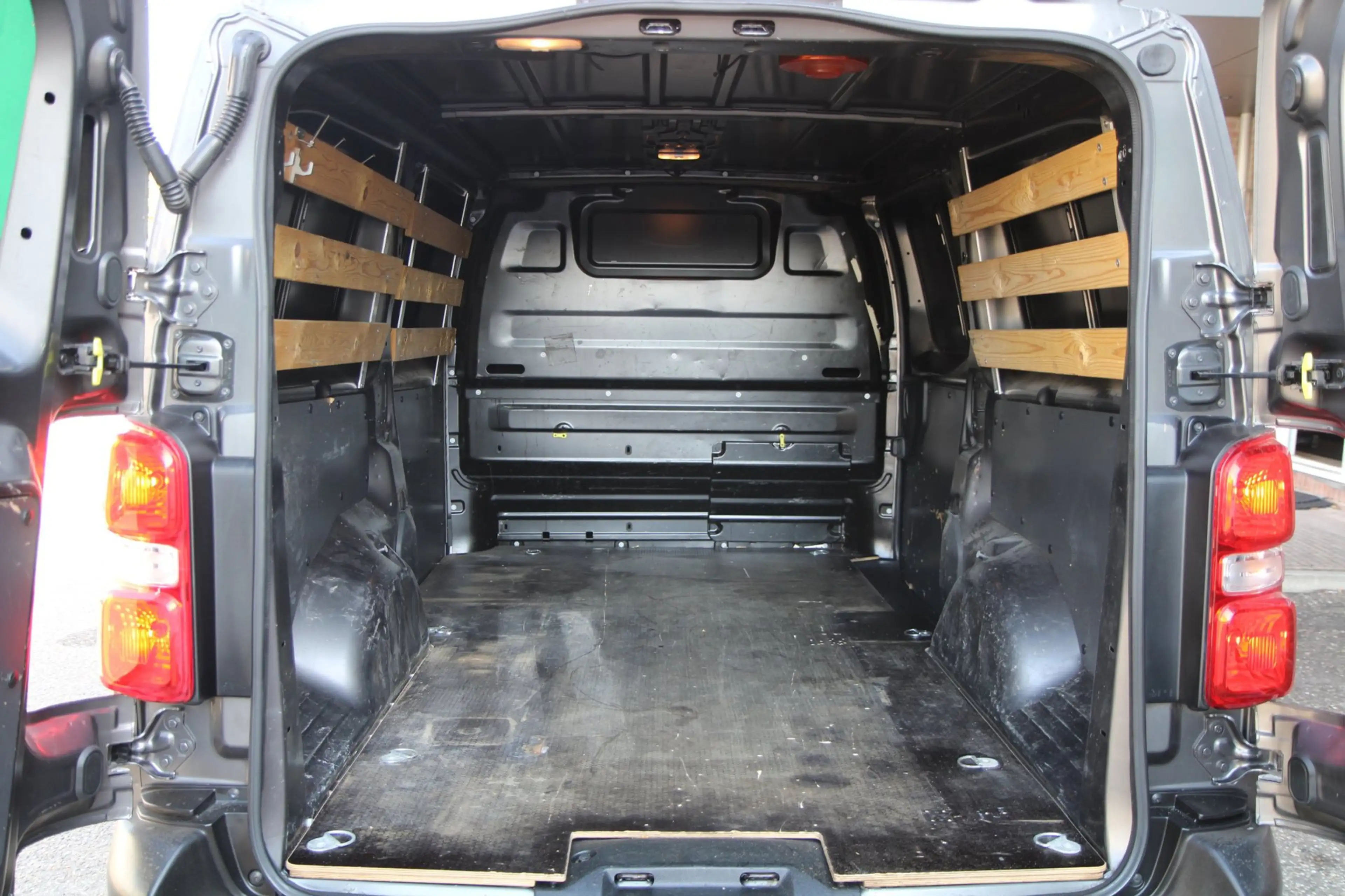 Opel Vivaro 2.0 CDTI L3H1 Edition / Imperiaal / Camera / Trekh — photo 7