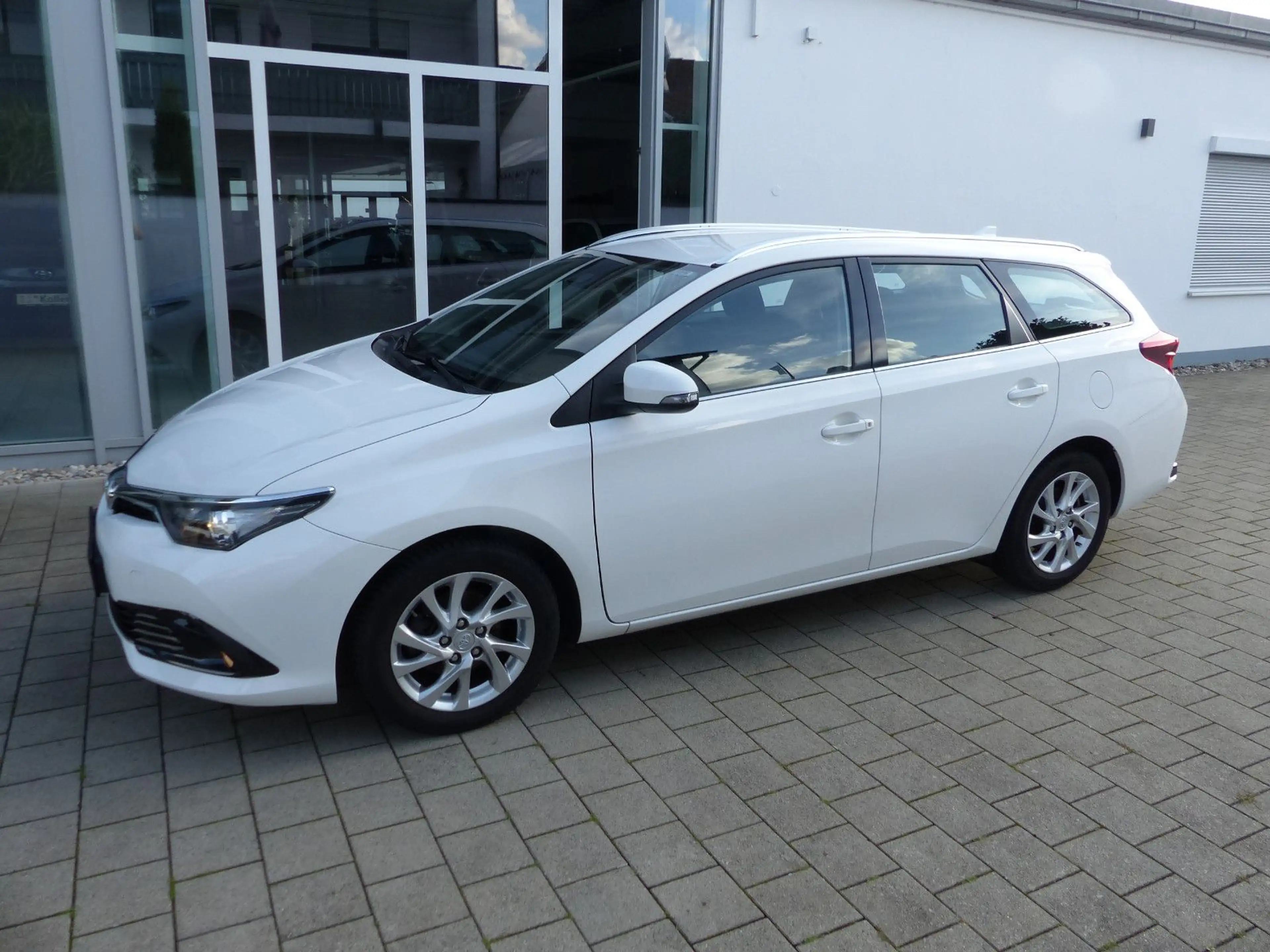 Toyota Auris 1,2 Comfort — photo 3