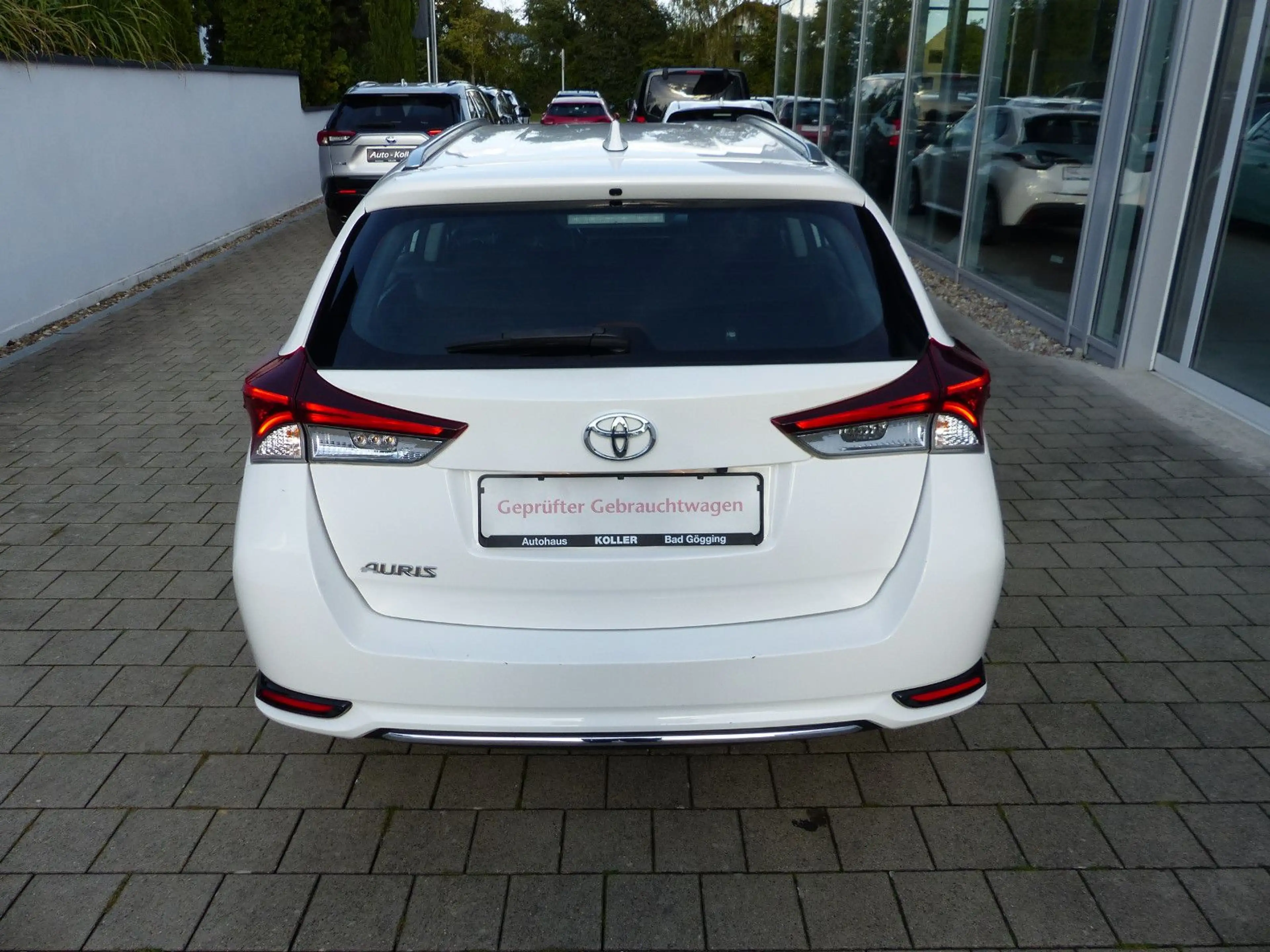 Toyota Auris 1,2 Comfort — photo 4