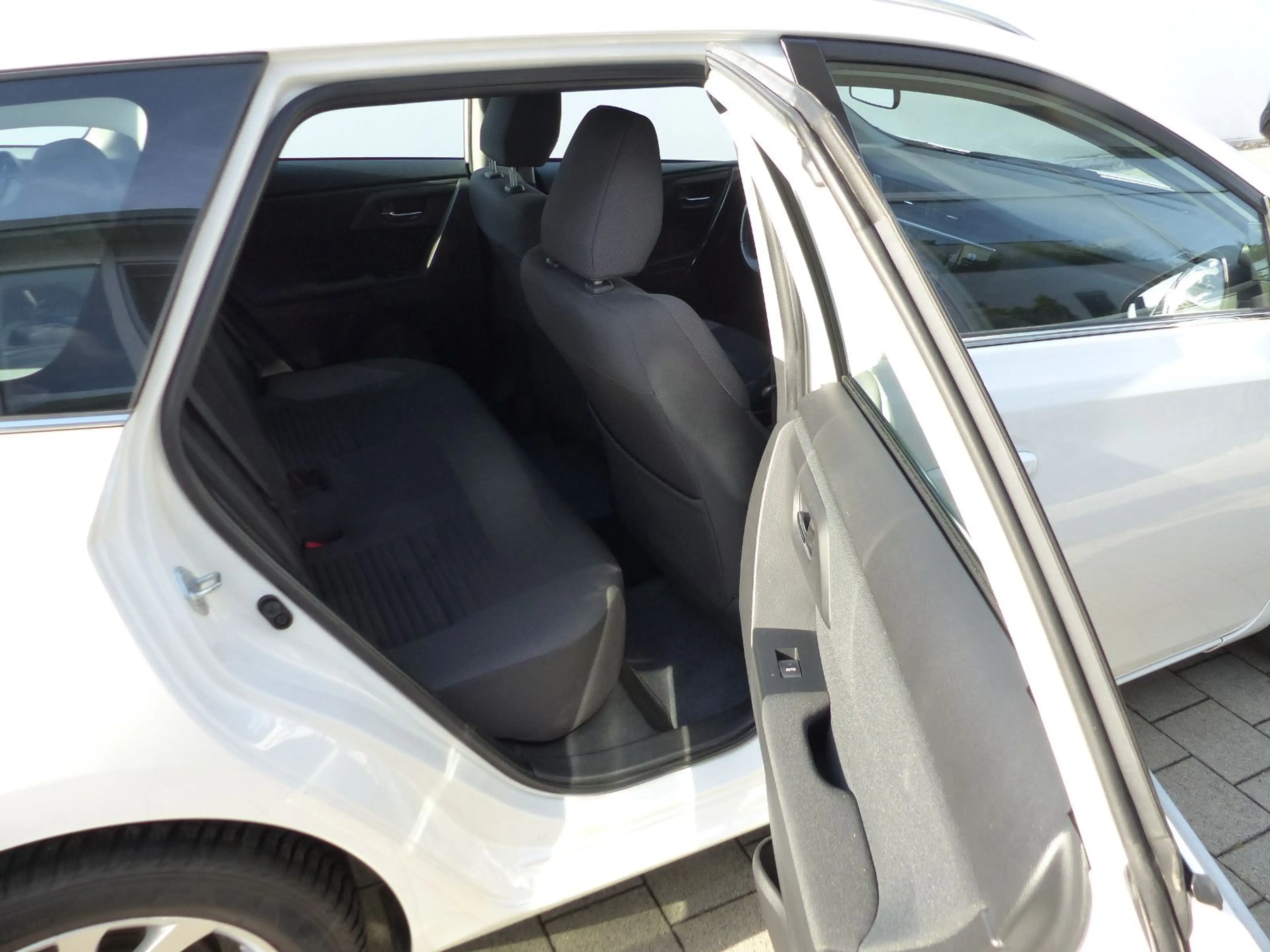 Toyota Auris 1,2 Comfort — photo 7