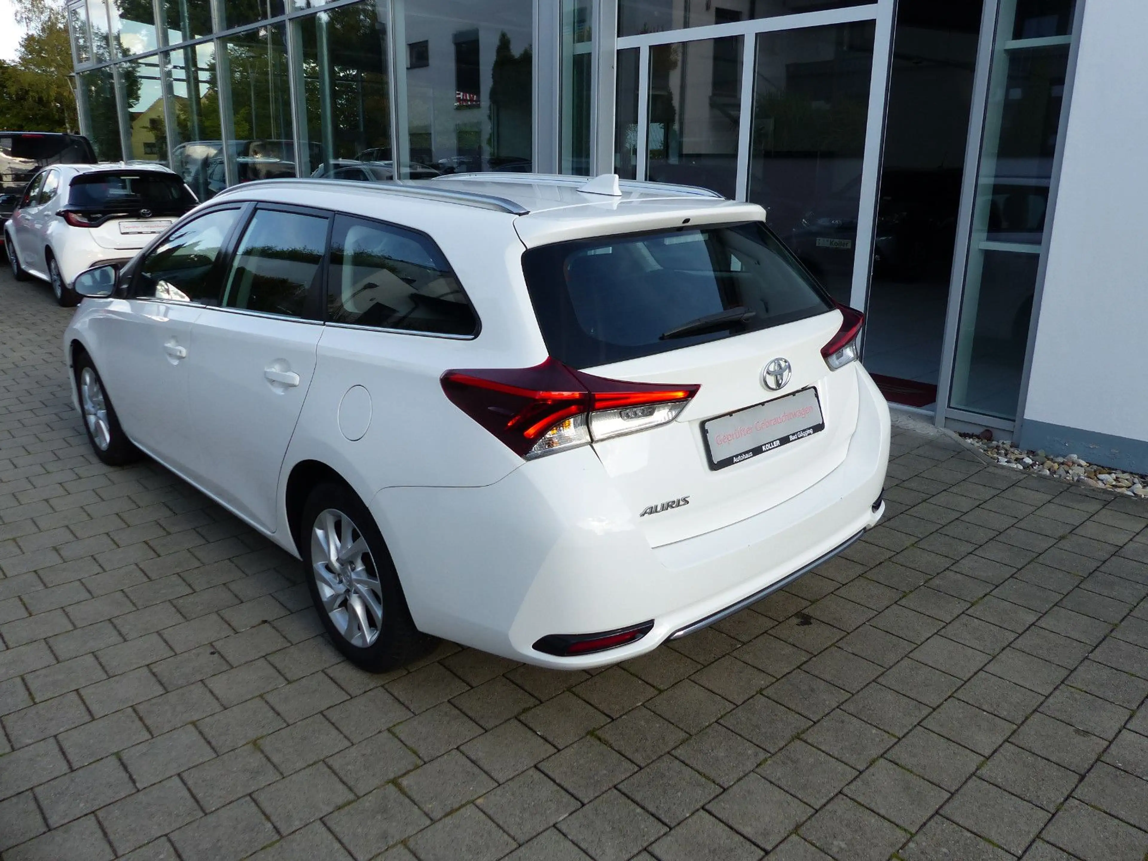 Toyota Auris 1,2 Comfort — photo 2