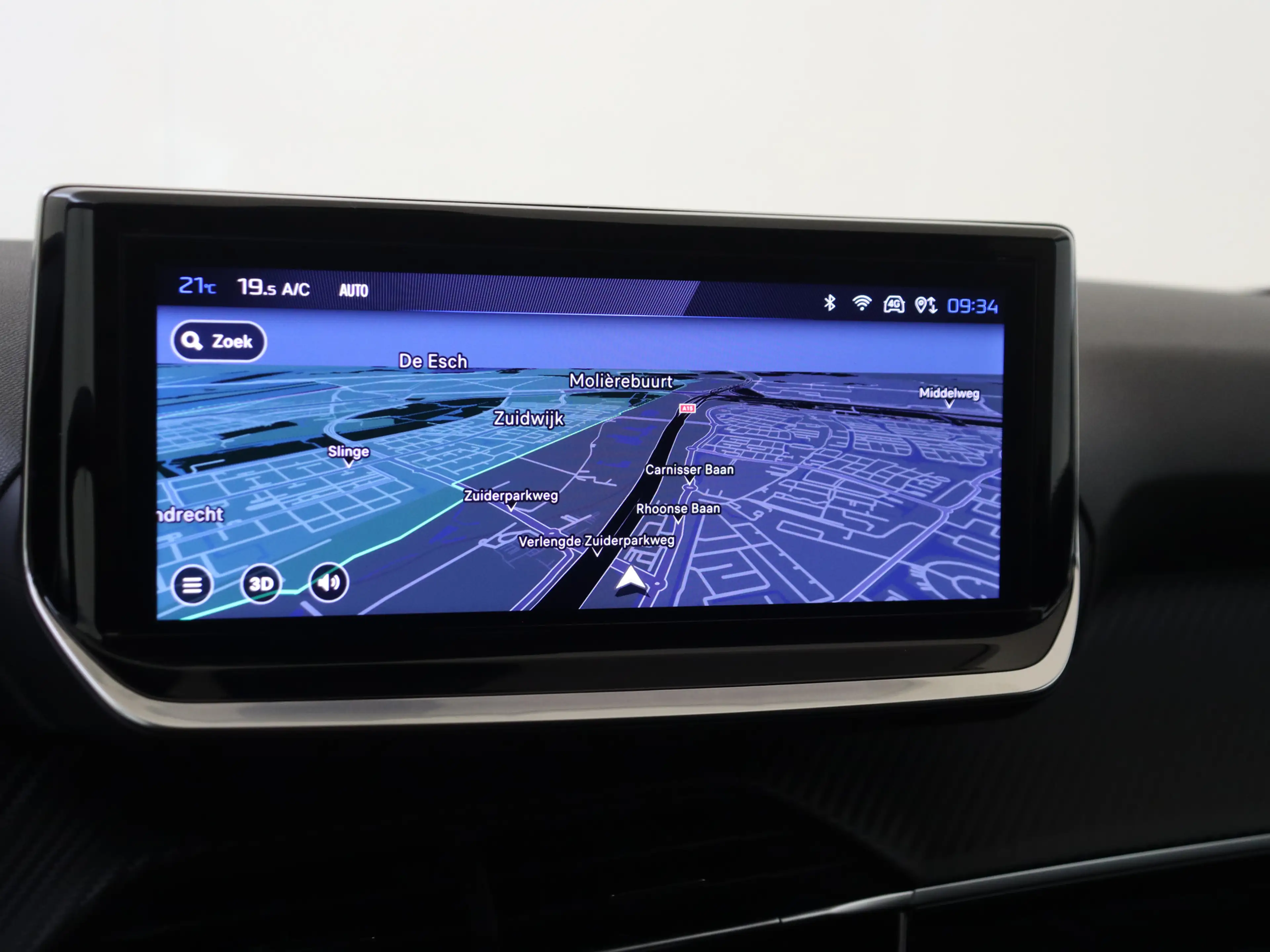 Peugeot e-208 EV Allure 50 kWh YP — photo 15