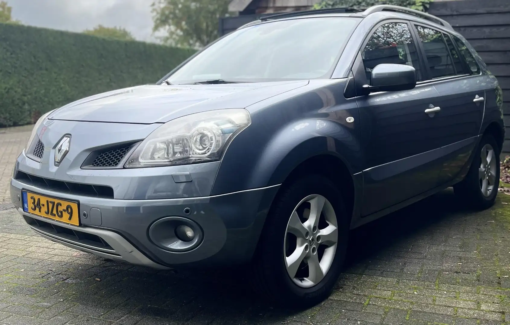Renault Koleos 2.5 Dynamique Luxe 2009 BOSE/LEDER/PANORAMADAK Grijs - 2