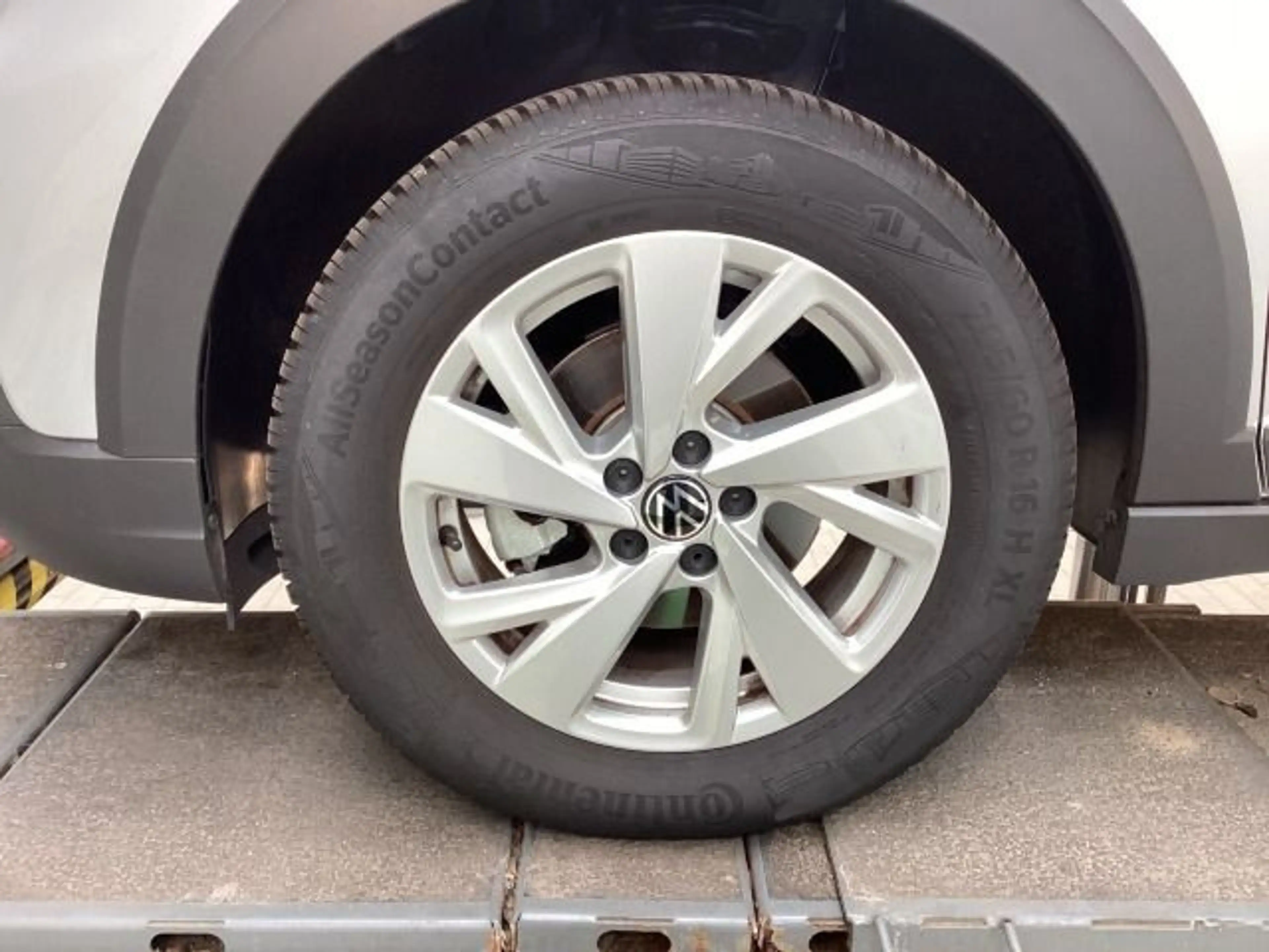 Volkswagen Taigo 1.0 TSI DSG Life Sitzhzg Kamera LED — photo 10