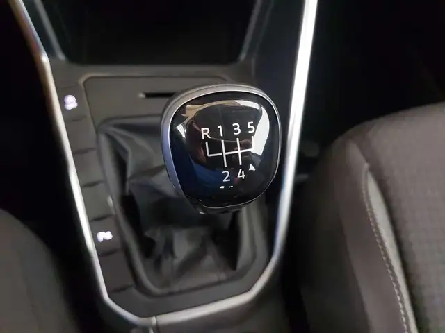 Volkswagen Polo view 14