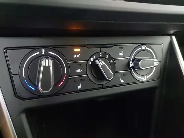 Volkswagen Polo view 29