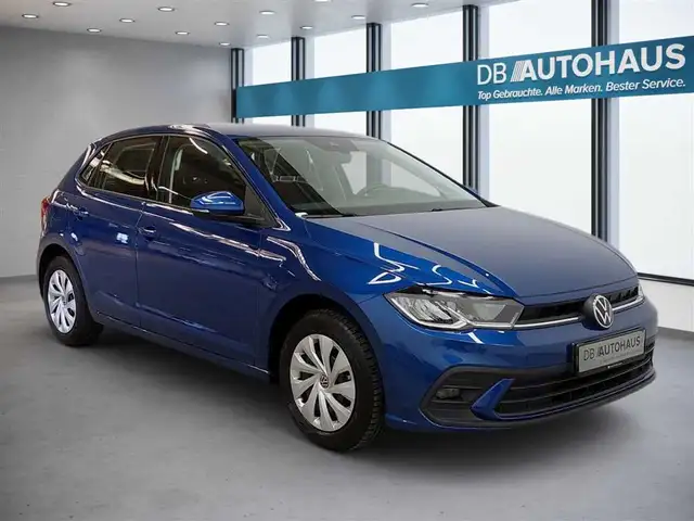 Volkswagen Polo view 2