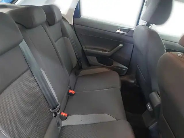 Volkswagen Polo view 19