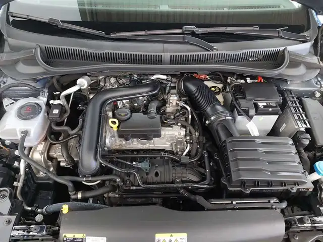 Volkswagen Polo view 22