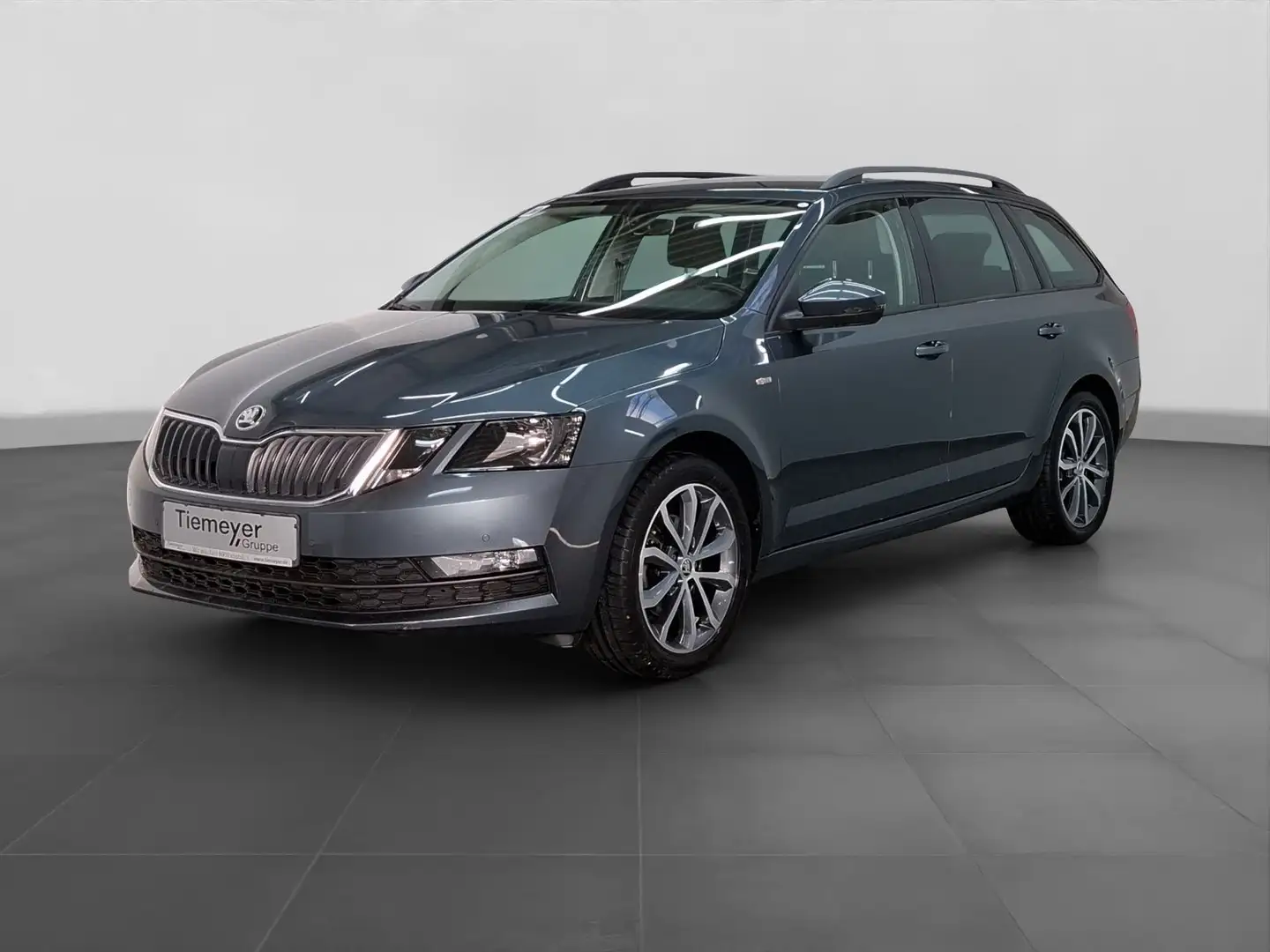 Skoda Octavia Combi 1.5 TSI SOLEIL NAVI SITZHZG LM17 Grau - 2