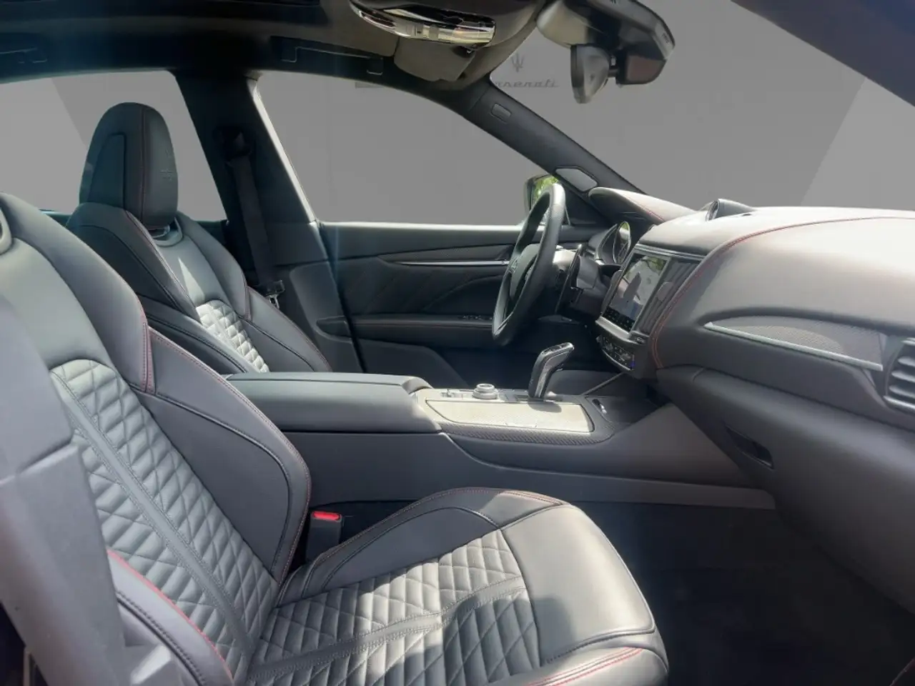 Maserati Levante 2023 — фото 14