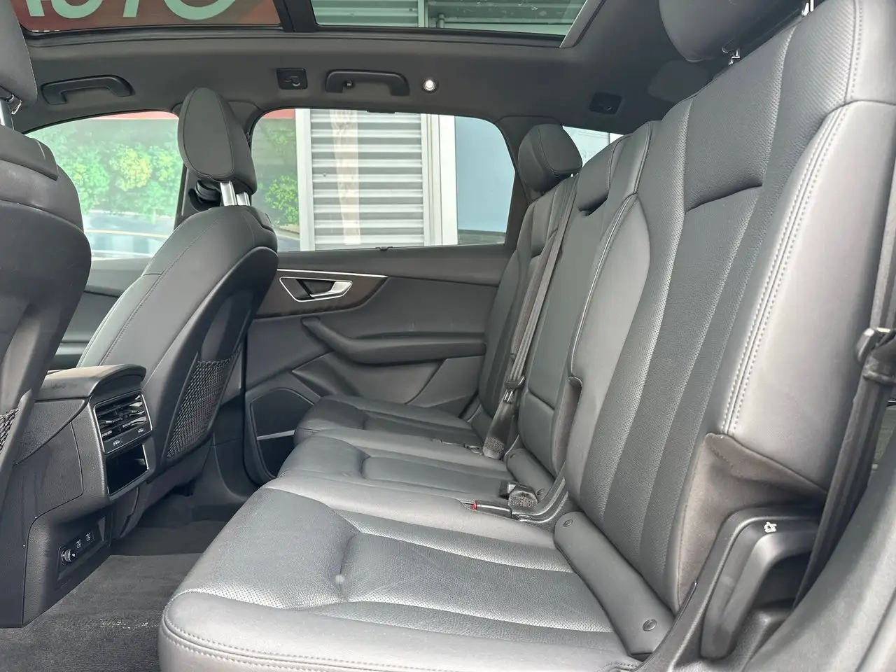 Audi Q7 снимка Audi Q7