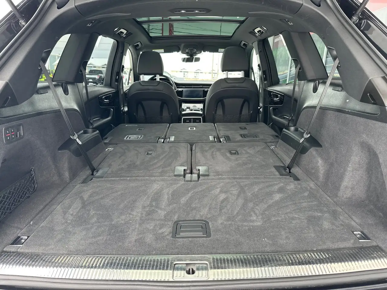 Audi Q7 снимка Audi Q7