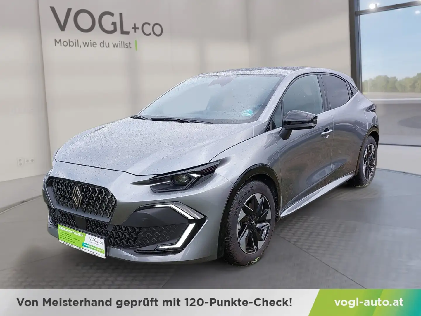 Renault Clio Techno TCe 115 benzin Grau - 1