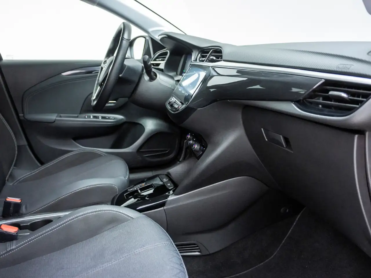 Opel Corsa-e F e Elegance PDC Kamera Apple CarPlay (107) 17