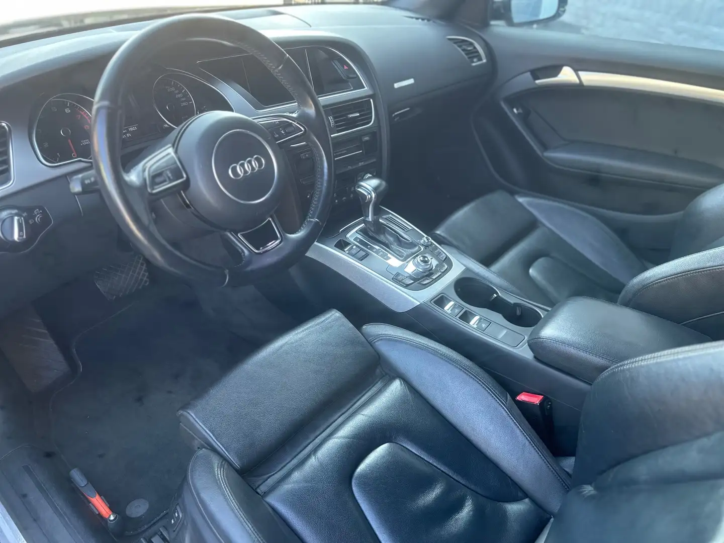 Audi A5 Cabriolet 1.8 TFSI | LEER | ELEK. STOELEN | FACELI Schwarz - 2