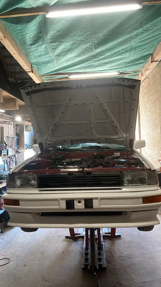 Nissan Bluebird 2,0 SLX Grand Prix, foto 2