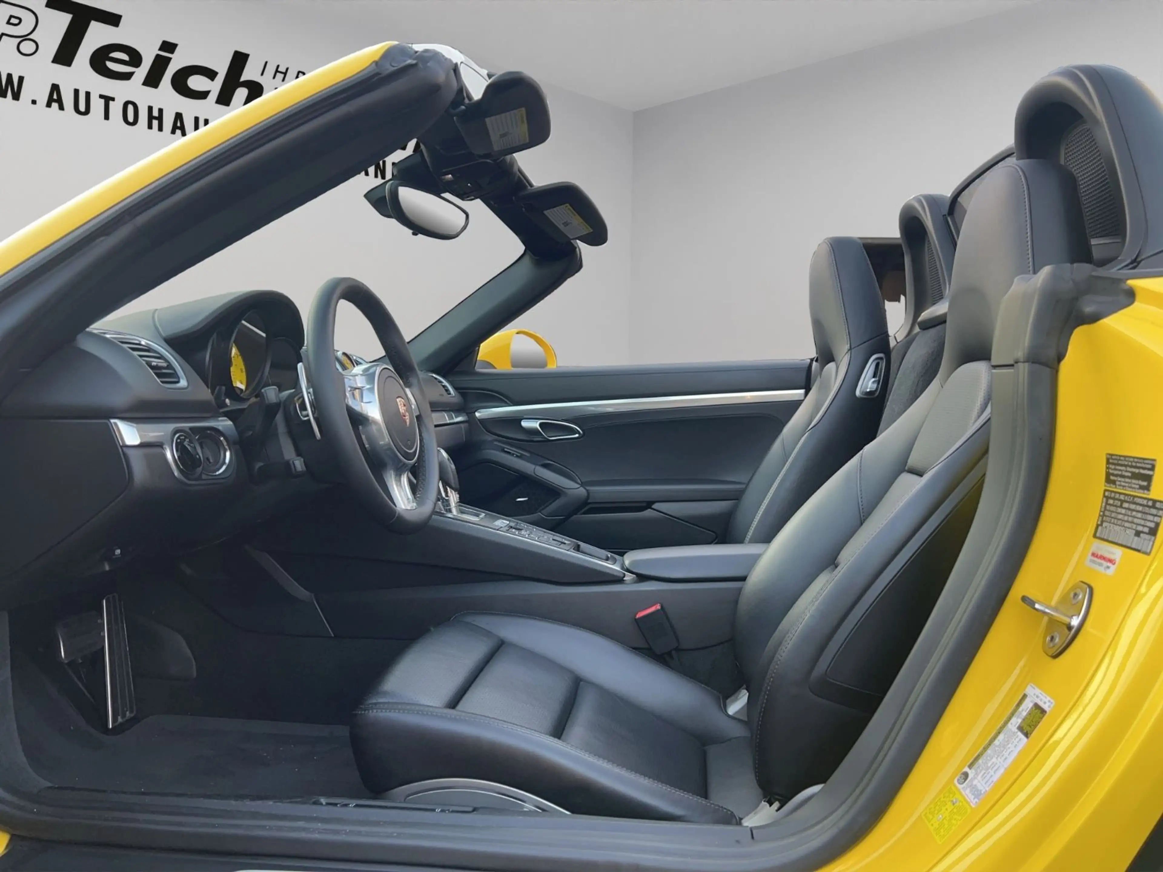 Porsche Boxster S — photo 11