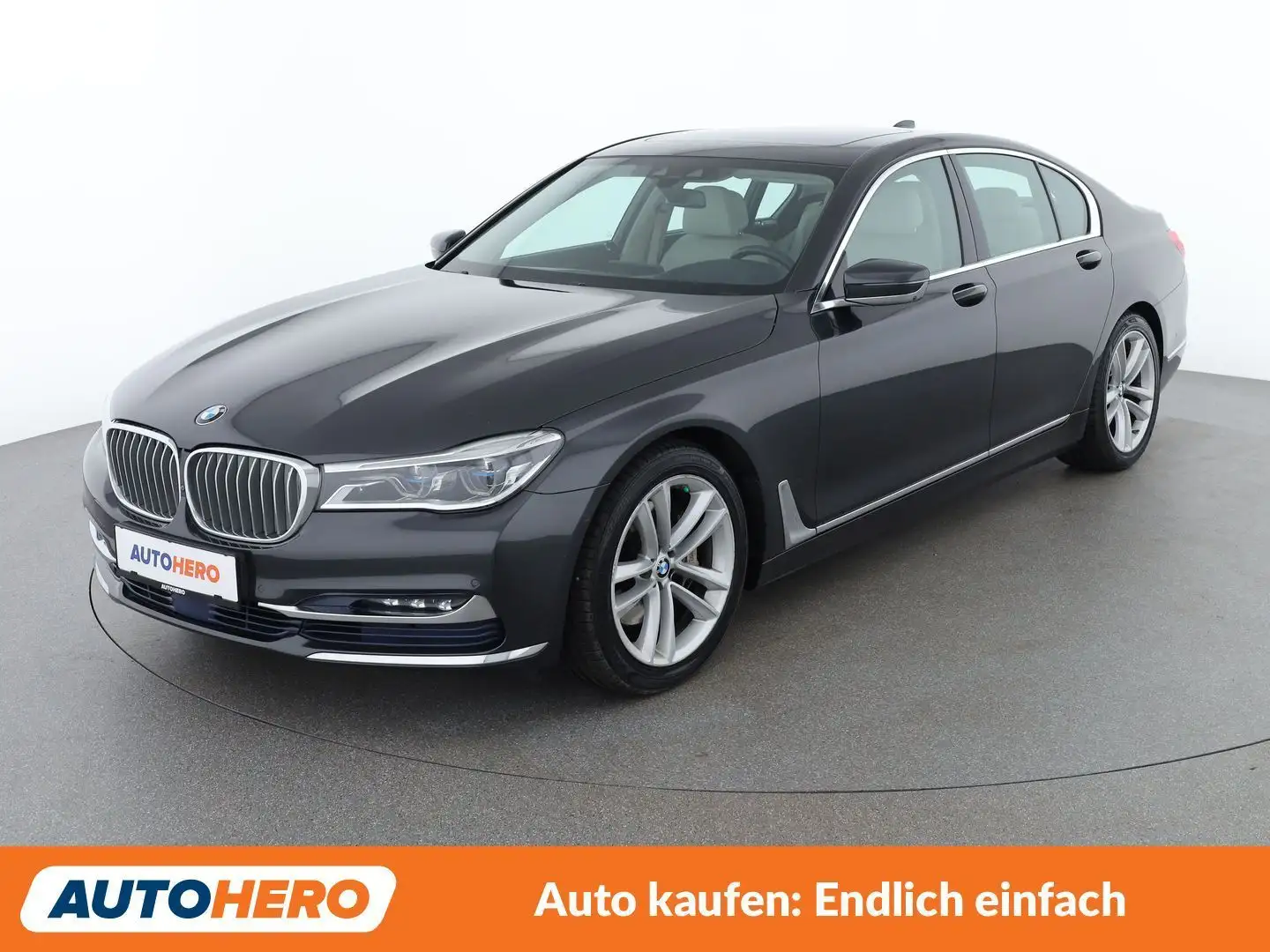 BMW 740 740d xDrive Grau - 1