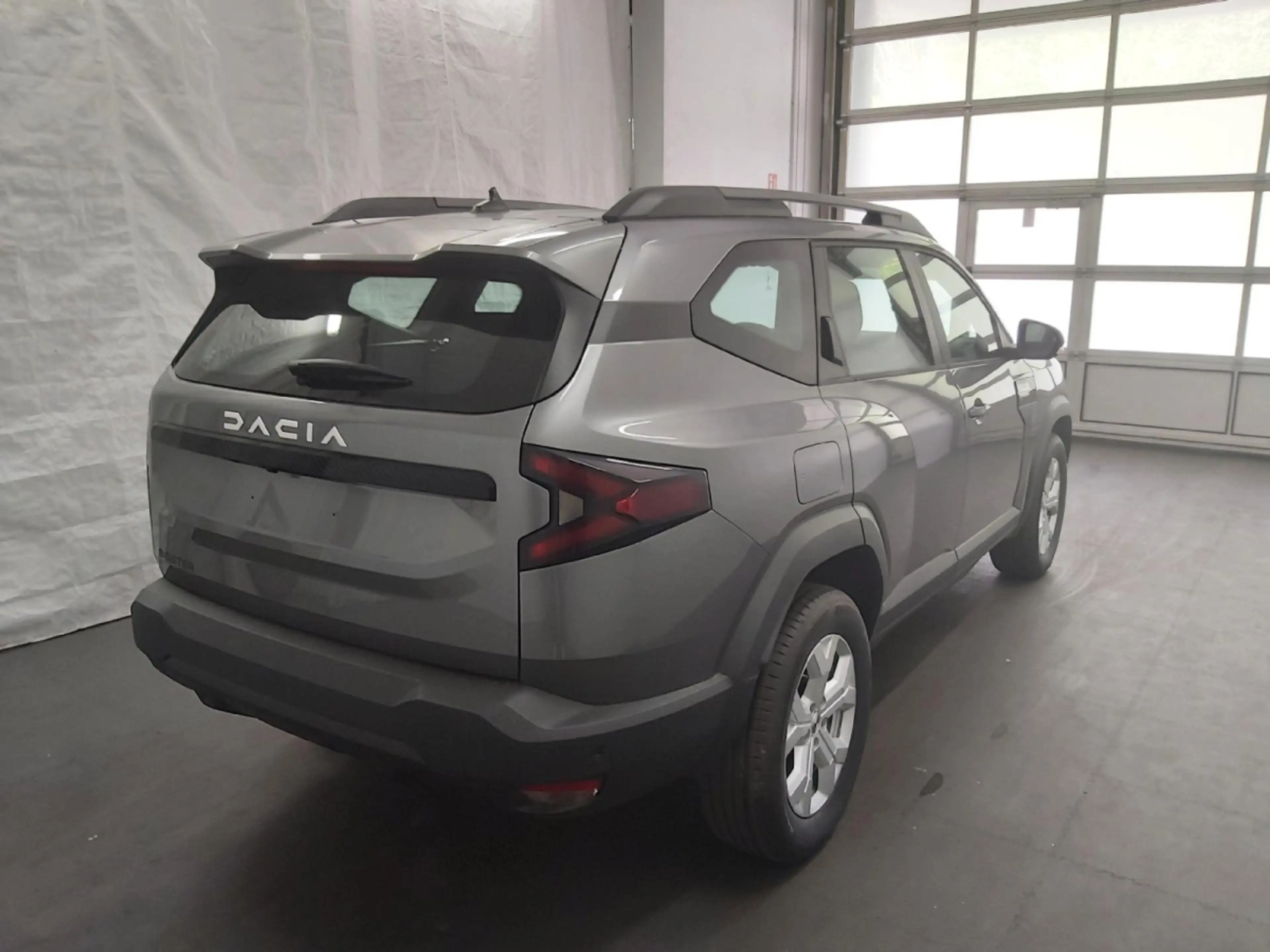 Dacia Bigster 1.2 Mild Hybrid 140 Essential — photo 3
