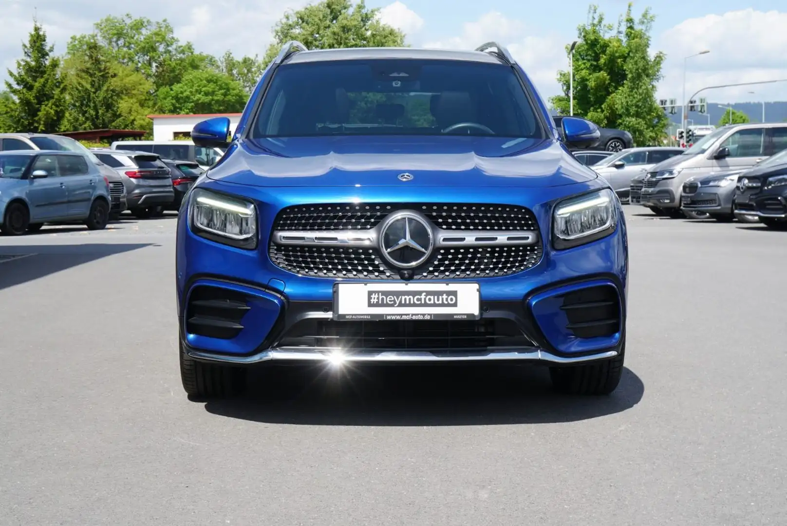 Mercedes-Benz GLB 220 d 4M AMG Line *Pano*AHK*7 Sitze*Burmester Синій - 2