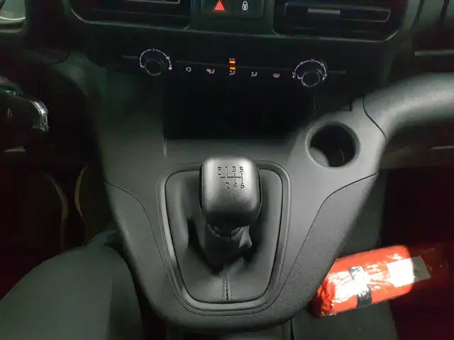 Opel Combo view 10