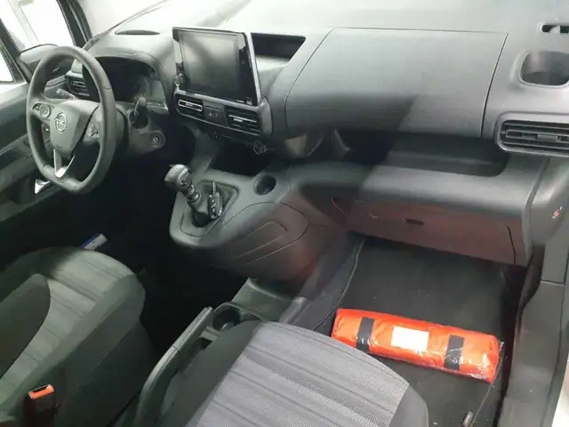 Opel Combo view 9