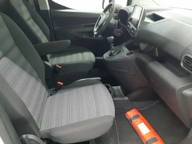 Opel Combo view 8