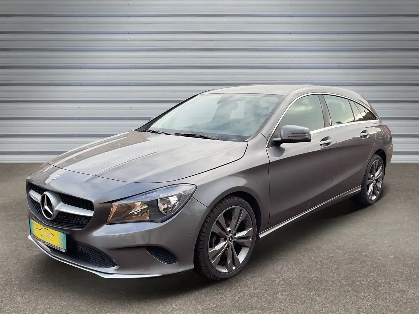 Mercedes-Benz CLA 220 Shooting Brake  ALLRAD*Navi* 1.Hand Grigio - 1