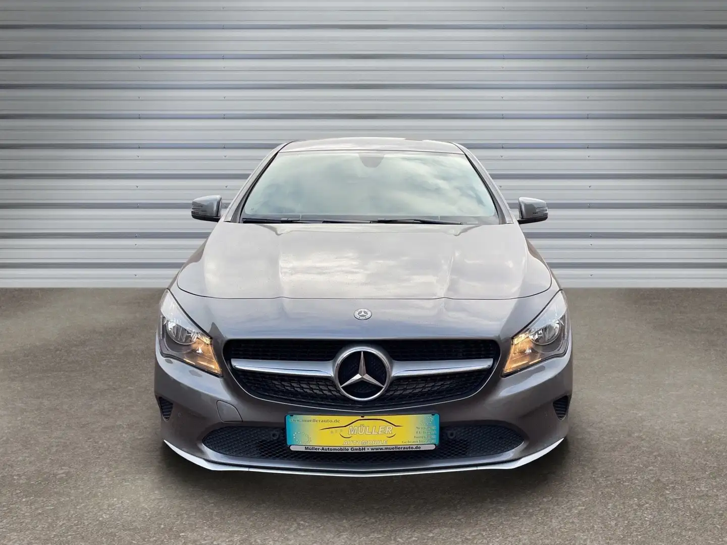 Mercedes-Benz CLA 220 Shooting Brake  ALLRAD*Navi* 1.Hand Grigio - 2