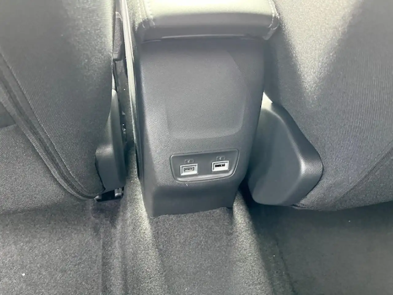 Peugeot 2008 2008 — photo 25