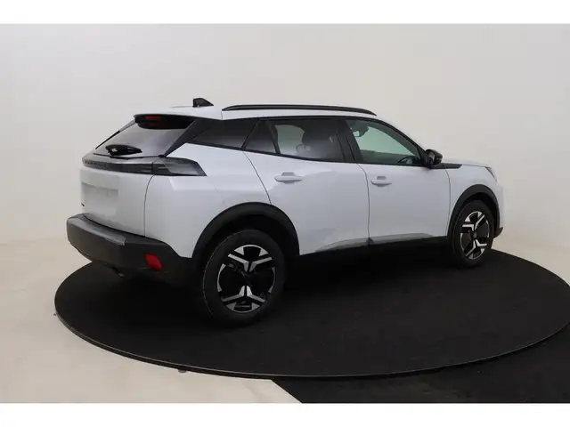 Peugeot 2008 view 3