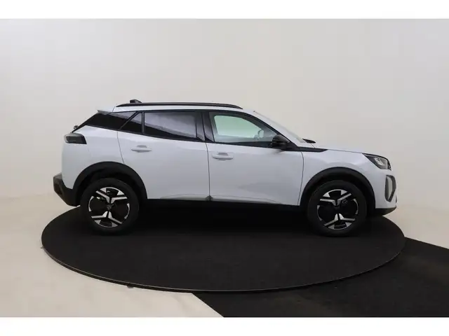 Peugeot 2008 view 2