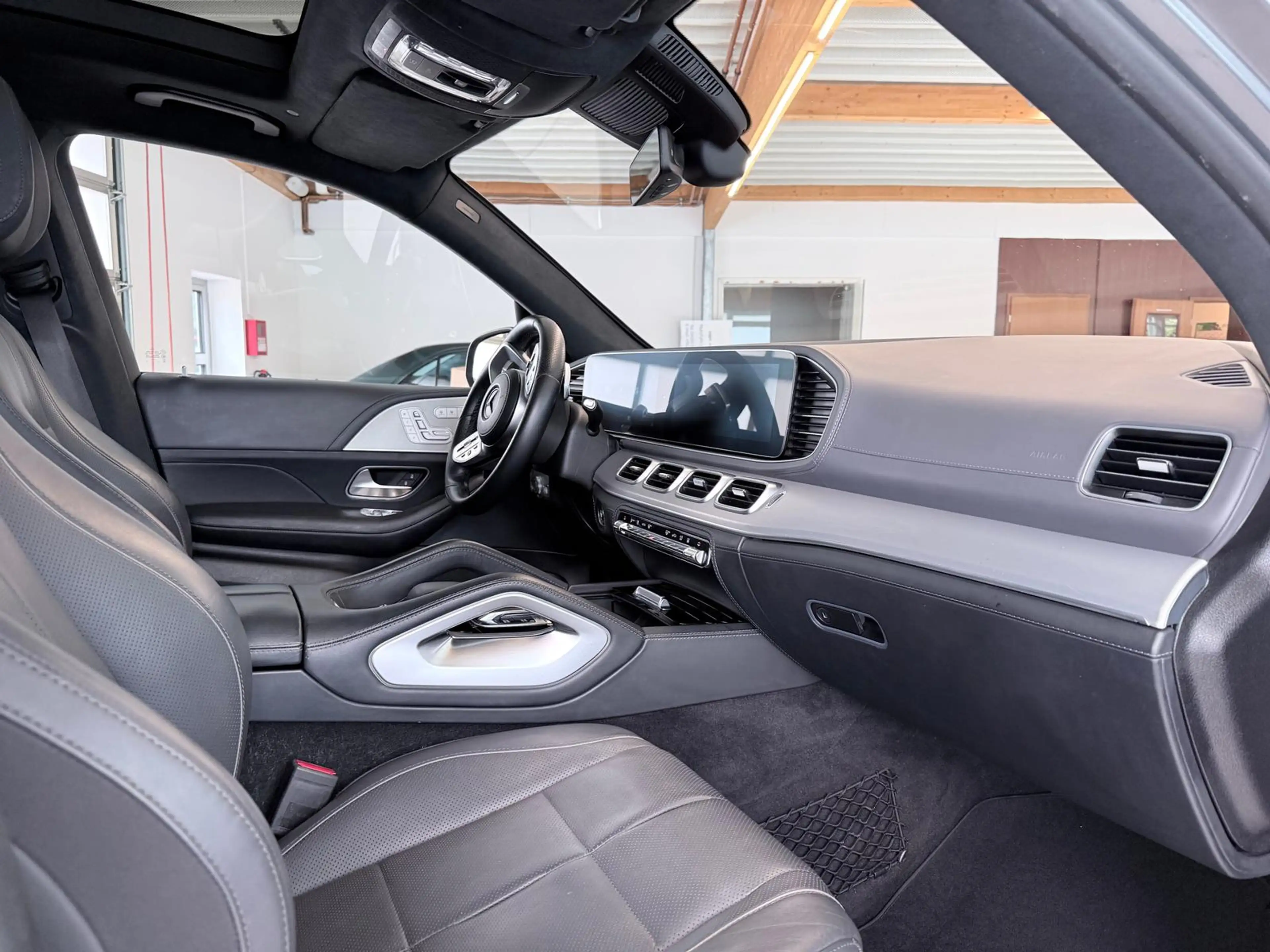 Mercedes-Benz GLS 400 d 4Matic AMG-7-Sitze/Pano/ACC/AHK/360 — photo 10