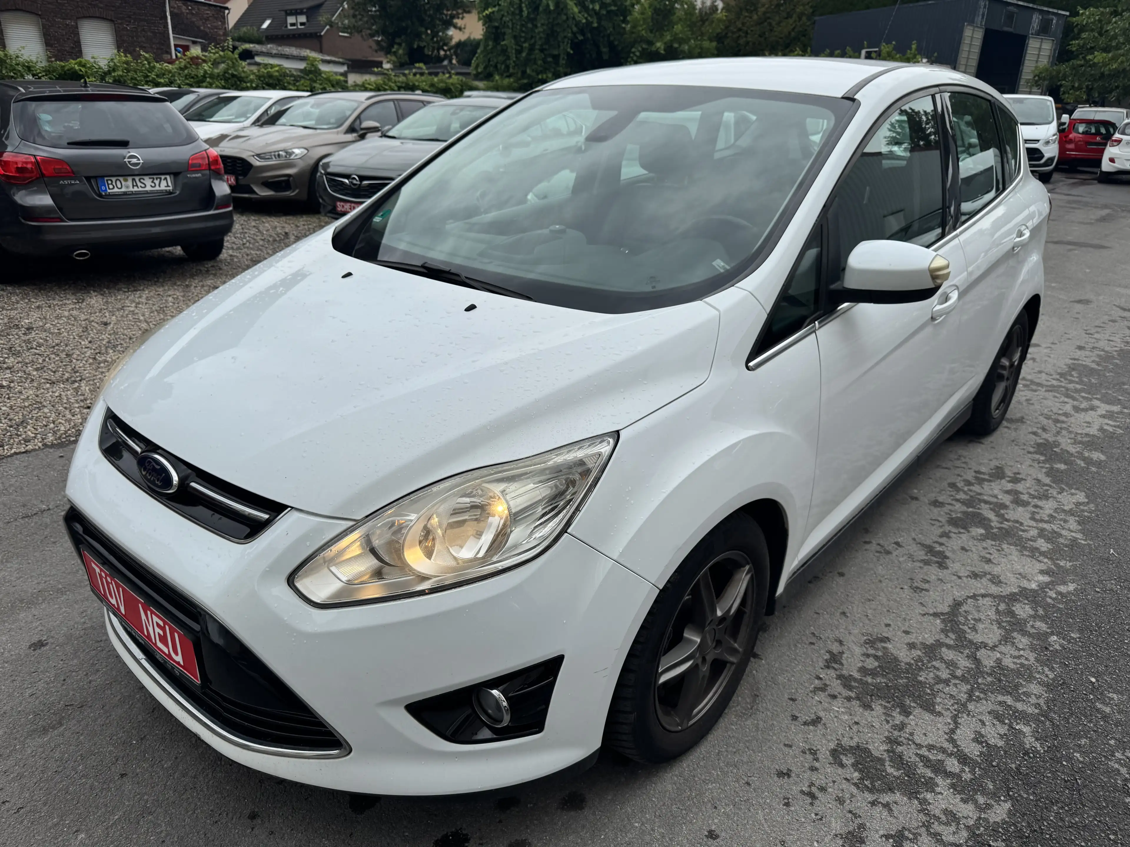 Ford C-Max Titanium — photo 8