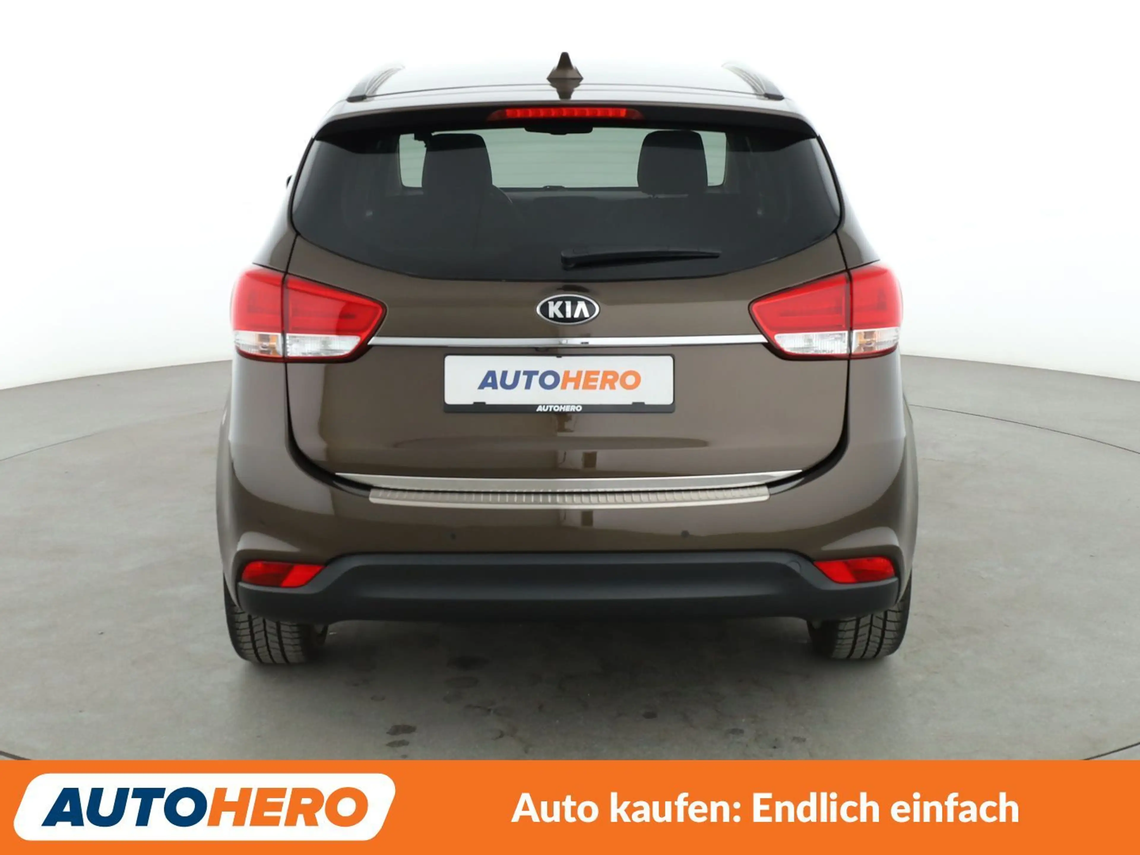 Kia Carens 1.7 CRDi UEFA Euro 2016*NAVI*TEMPO*CAM*PDC* — photo 5