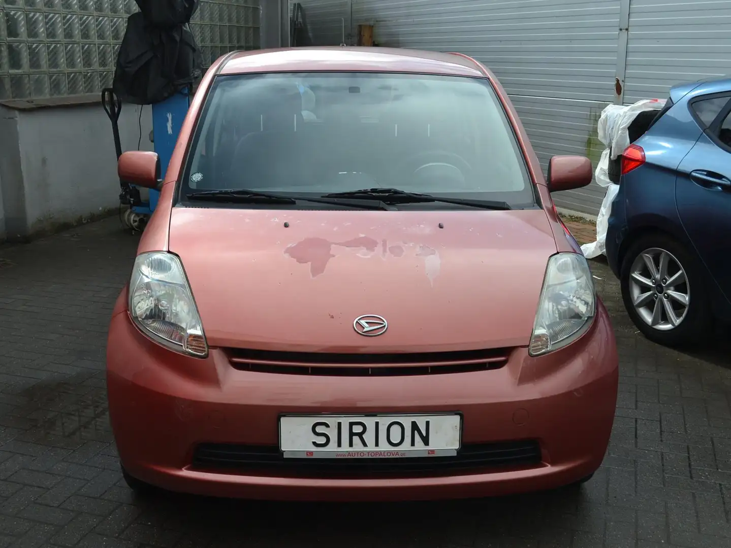 Daihatsu Sirion 1.0 Klima Service gepflegt II Hand TÜV Neu Marrón - 1