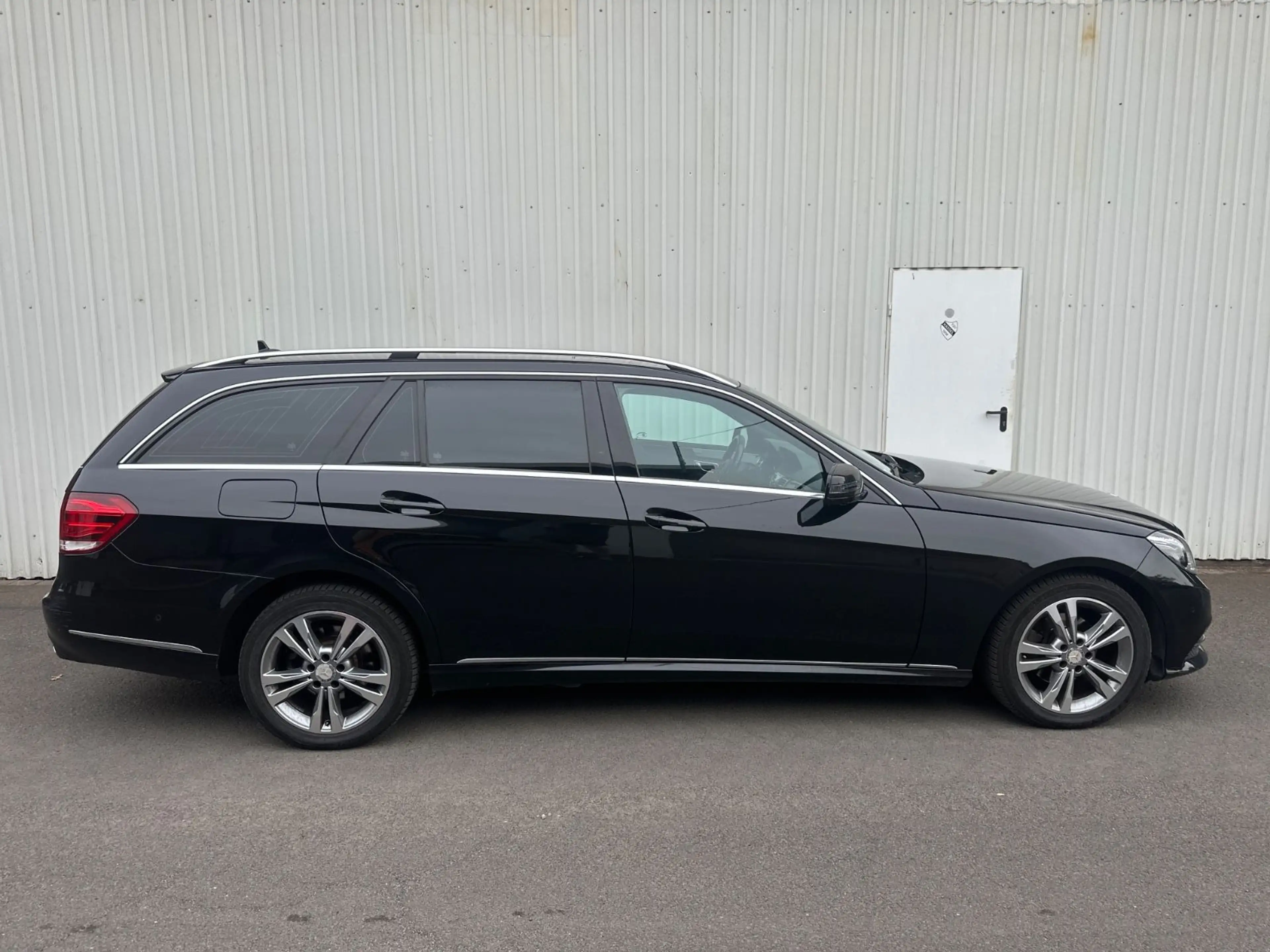 Mercedes-Benz E 220 T-Modell, Lenkass.SH, Spurass — photo 6