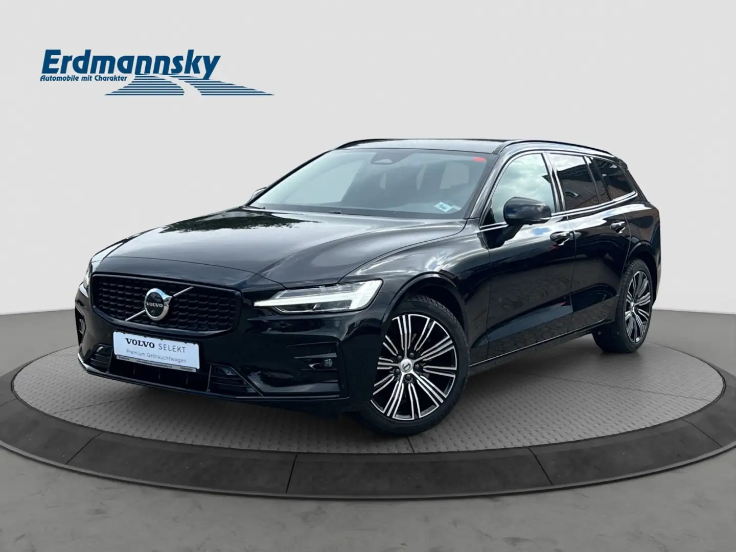 Volvo V60 B4 Plus Dark/Leder/Navi/LED/360Kam/19Zoll Klima Černá - 1