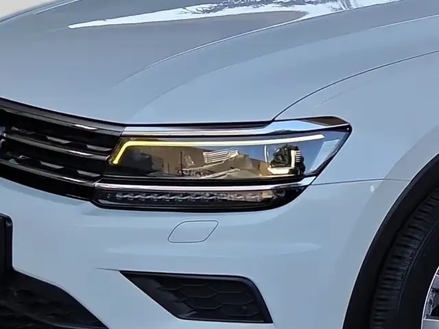 Volkswagen Tiguan view 9
