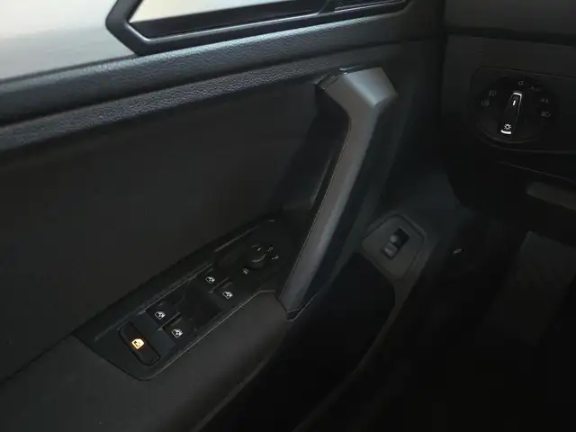 Volkswagen Tiguan view 15