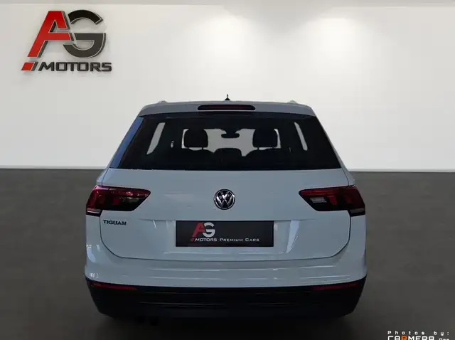 Volkswagen Tiguan view 6