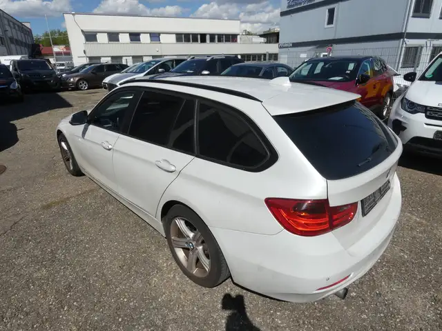 BMW I view 3