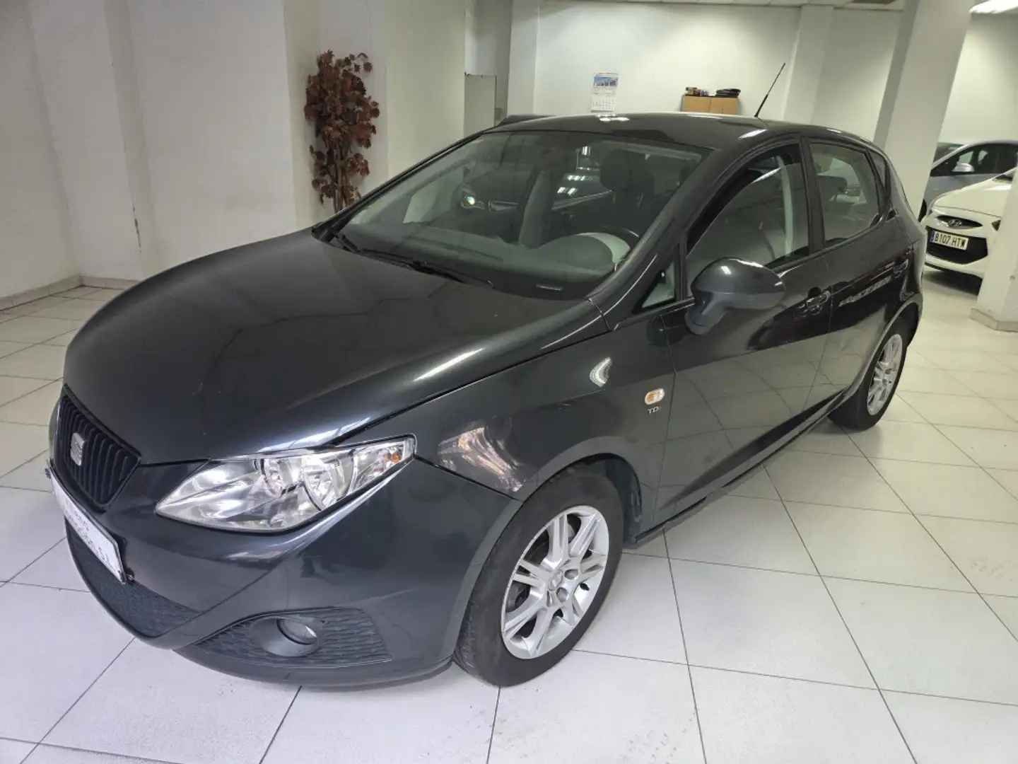 SEAT Ibiza 1.6TDI CR Sport DPF 105 Gris - 2