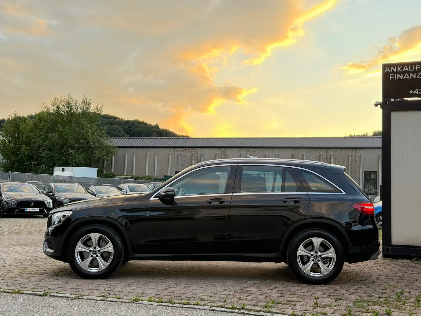 Mercedes-Benz GLC 220 d 4Matic Aut. Finanzierung möglich Schwarz - 2