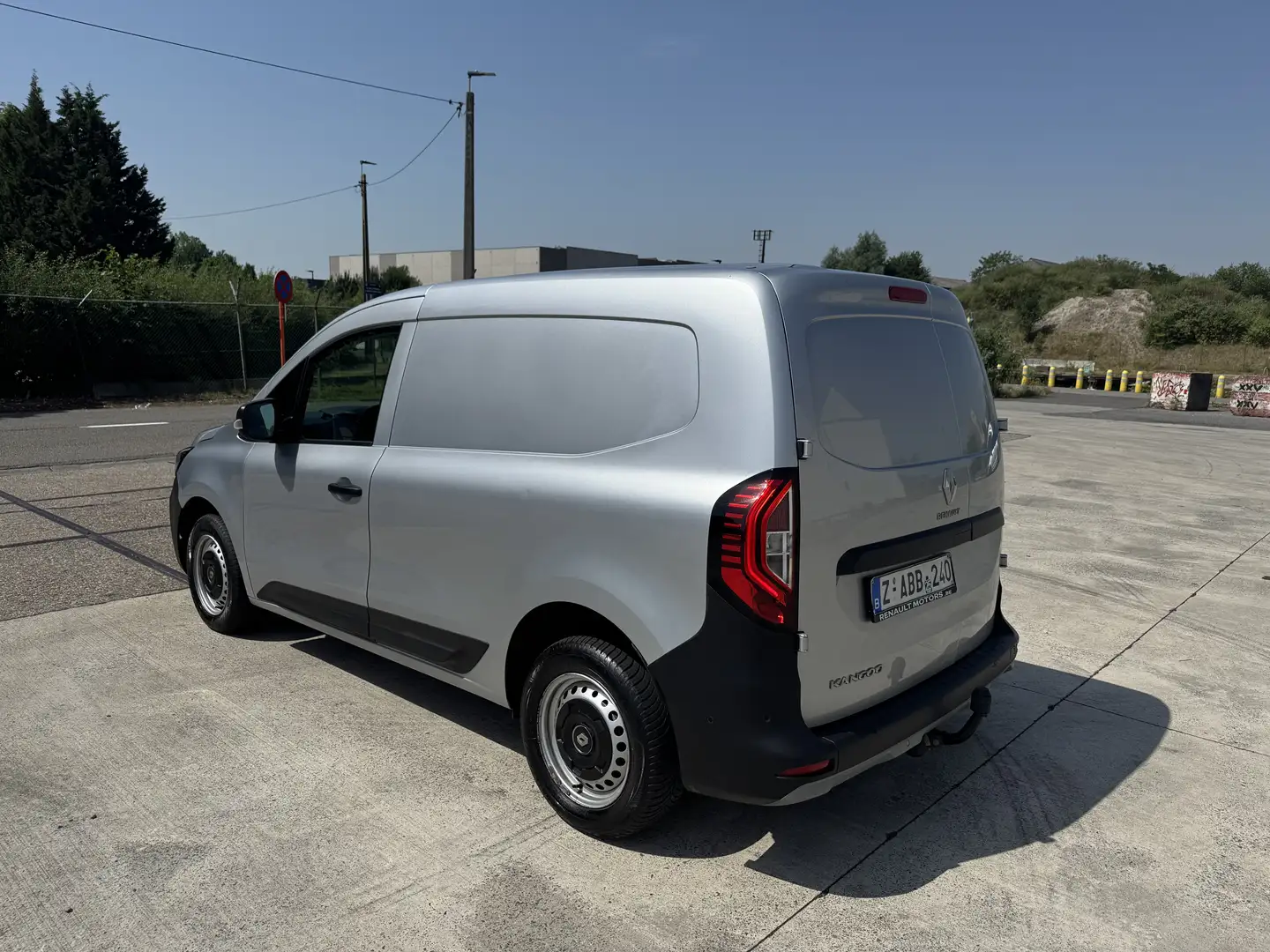 Renault Kangoo 1.5 Blue dCi CAMERA + CARPLAY Grijs - 2