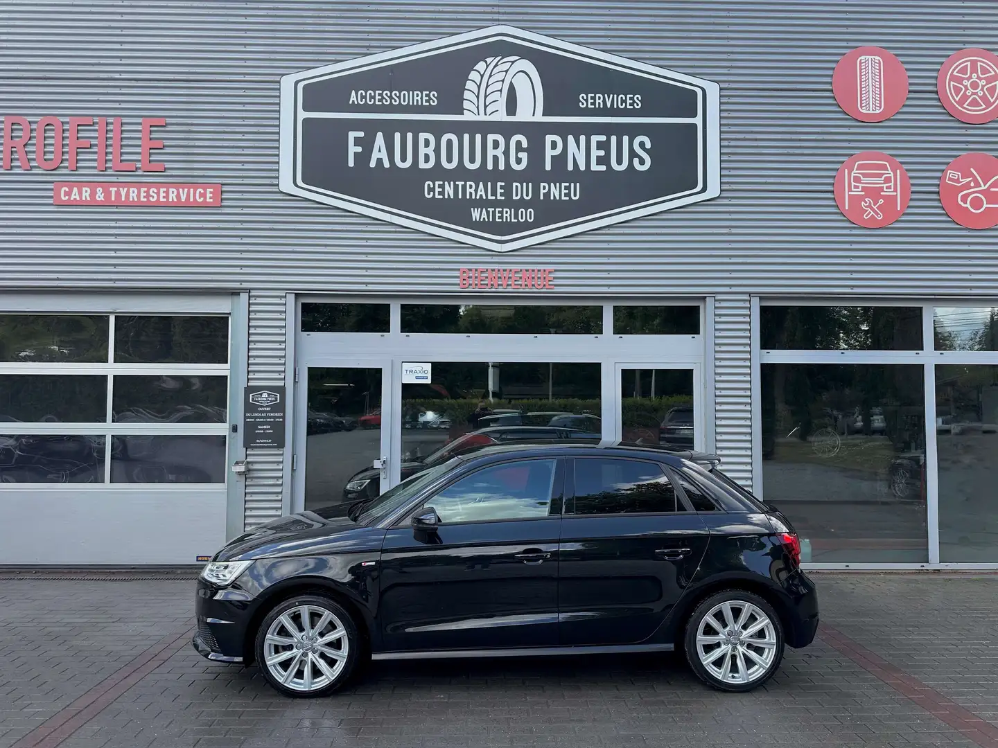 Audi A1 *1.8-TFSI*S-LINE*KEYLESS*FULL-LED* Noir - 2