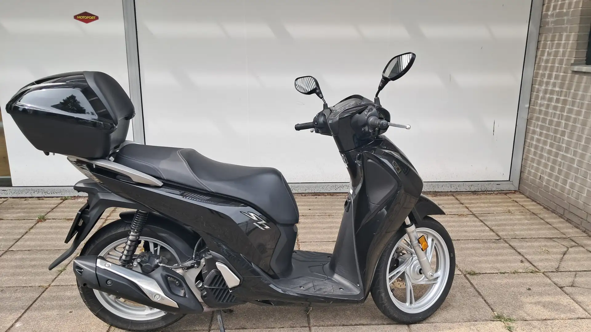 Honda SH 150i Zwart - 1