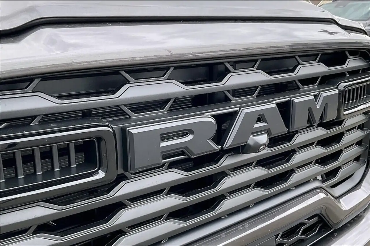 RAM 3500 снимка RAM 3500