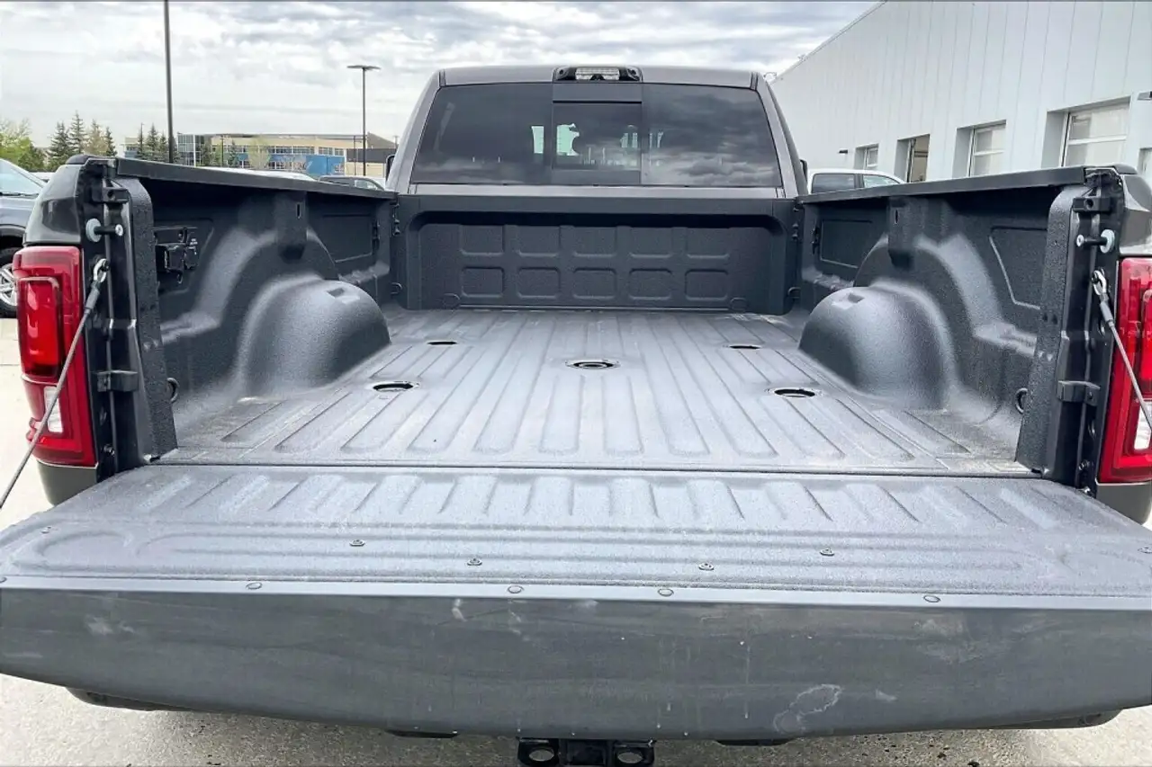 RAM 3500 снимка RAM 3500